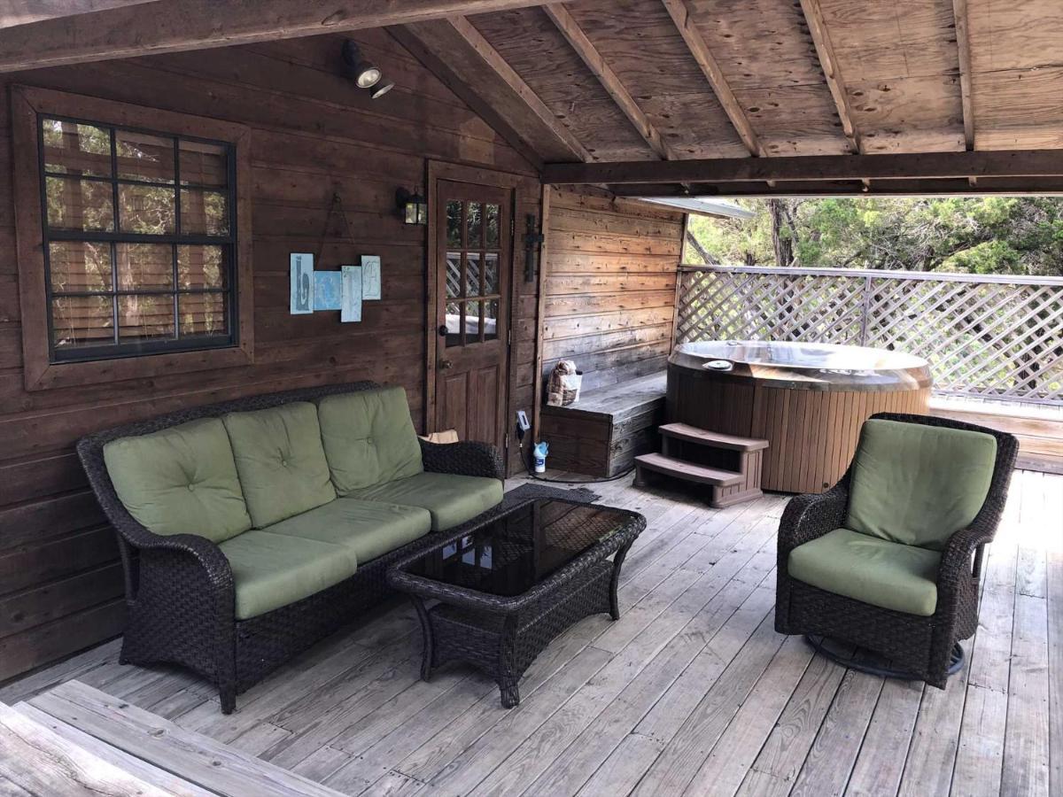 Rockin' B Ranch Love Shack Pipe Creek 外观 照片
