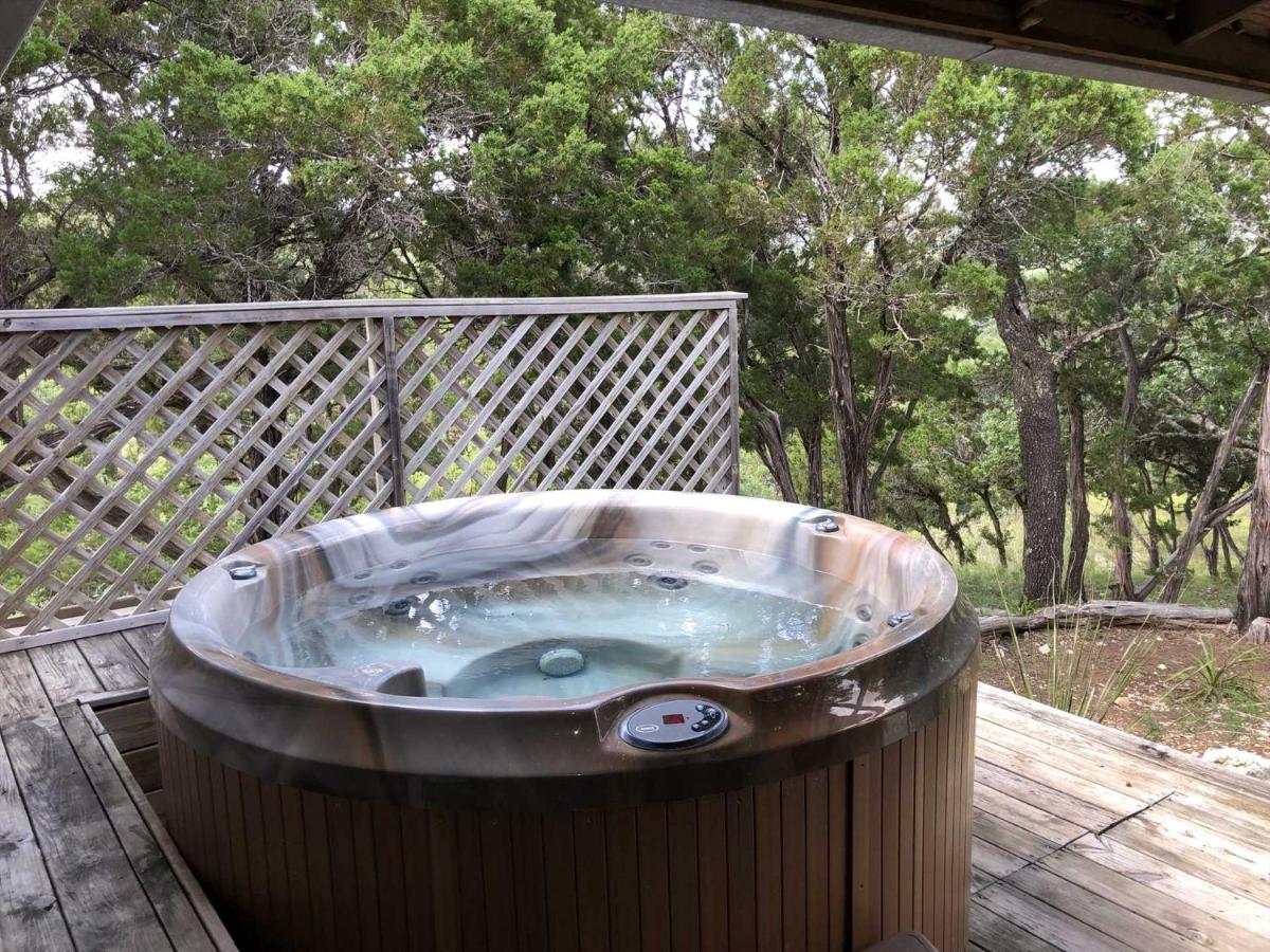 Rockin' B Ranch Love Shack Pipe Creek 外观 照片